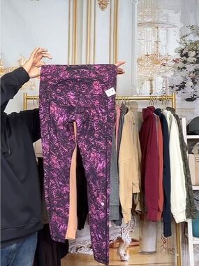 Lululemon Women's Pink and Purple Leggings